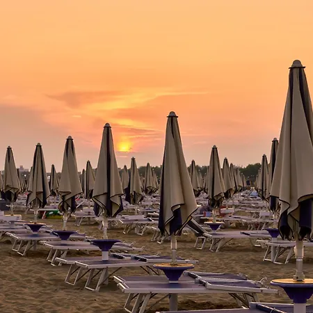 Apartamento Cozy In A With Swimming Pool Bibione